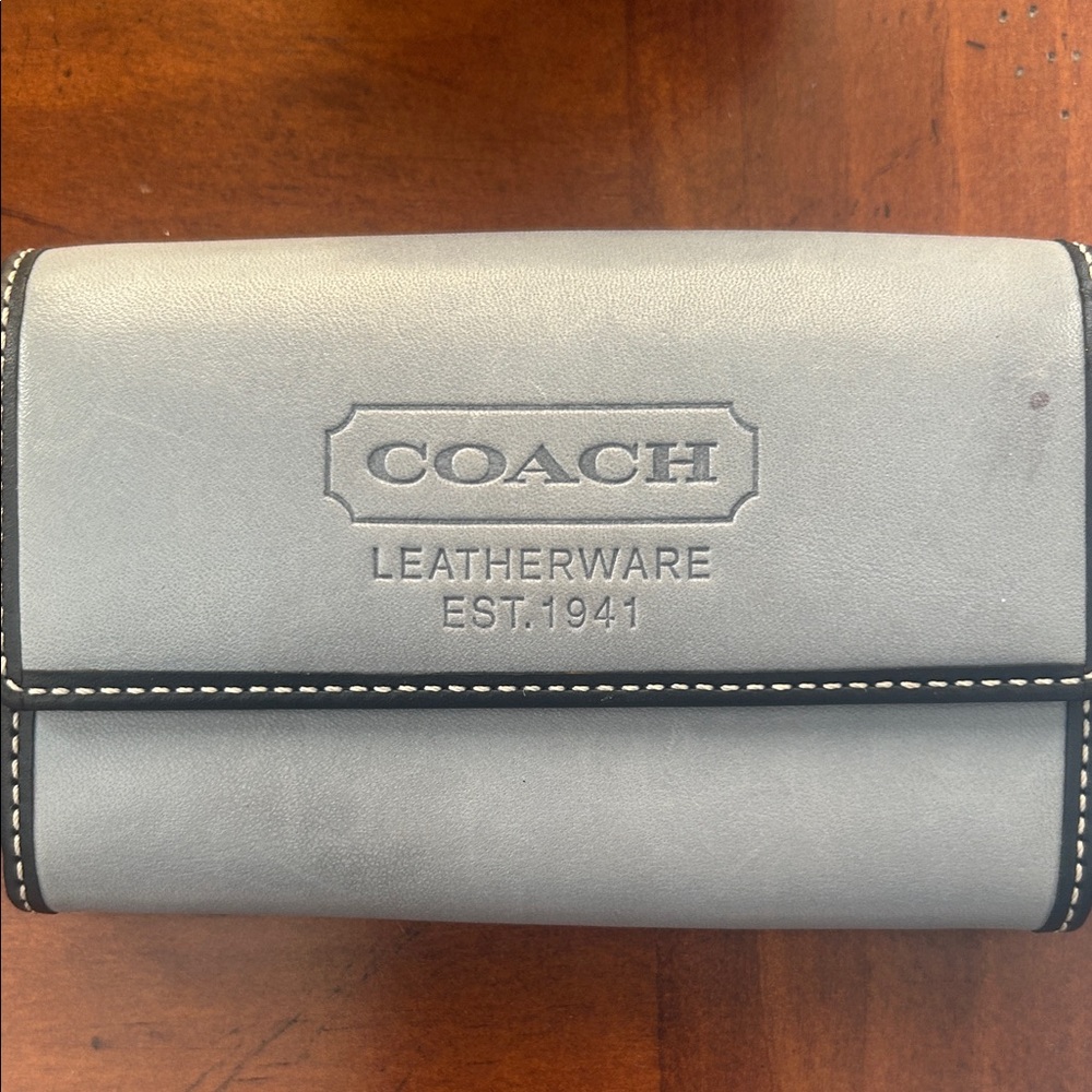 Vintage Coach Light Gray Black trim with keychain  Leather Wallet